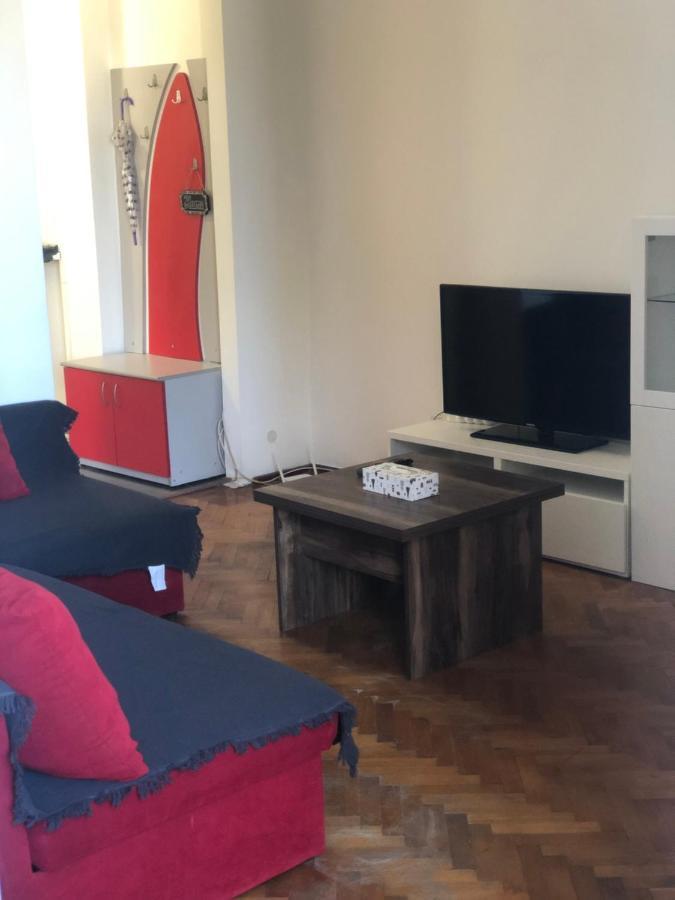 Lovely 1 Bedroom Apartment Close To Old Town 부쿠레슈티 외부 사진