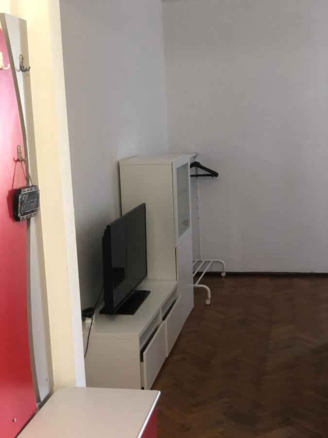 Lovely 1 Bedroom Apartment Close To Old Town 부쿠레슈티 외부 사진
